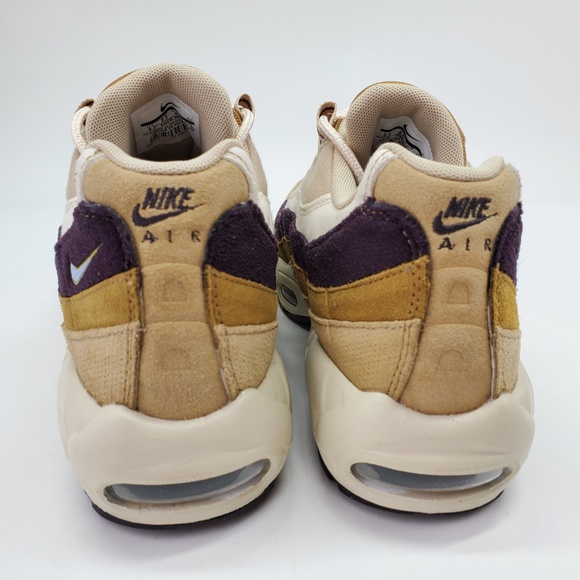 Nike Air Max 95 Premium Suede Canvas - Picture 3 of 8